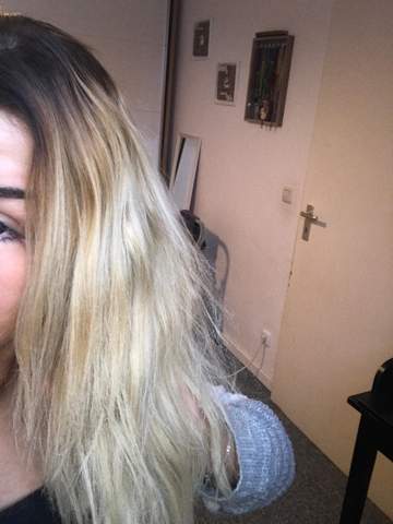 Blonde Haare Mit Ansatz Braun Farben Beliebte Frisuren